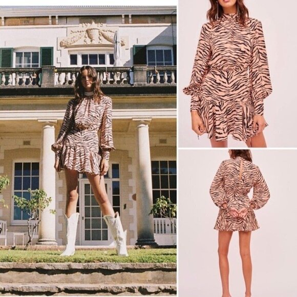 Finders Keepers Dresses & Skirts - Finders Keepers Dress NWT Romy Mini Tan Tiger Dress New Size 8 New